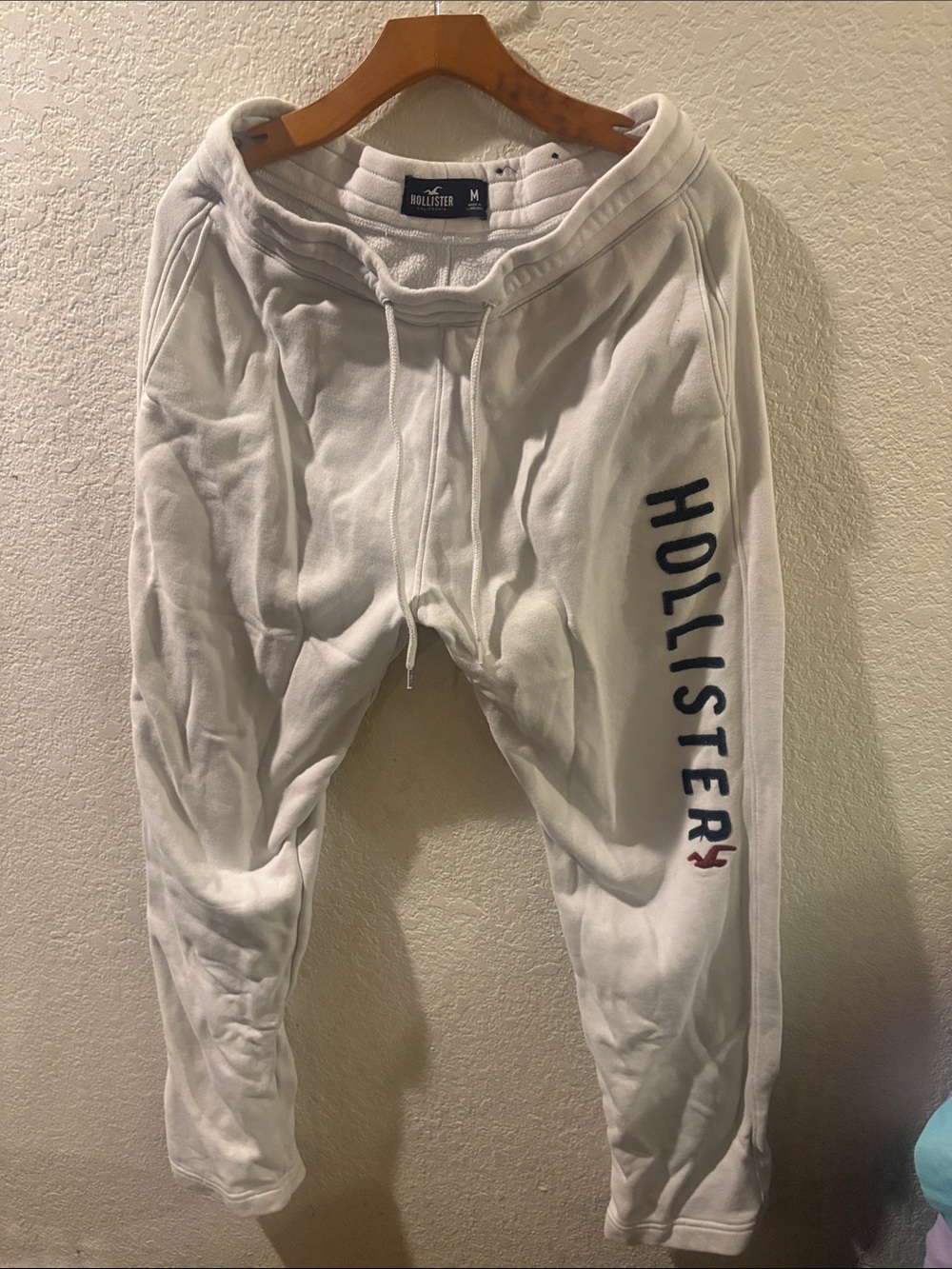 Hollister  men White Sweatpants with Navy Logo